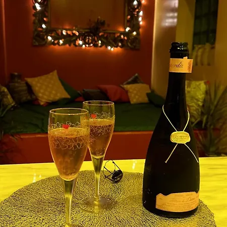 Romantique La Pompadour - La Vénus De Lisbonne Bed & Breakfast Calhandriz